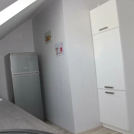 Abersfelder Mit Balkon 아파트 *