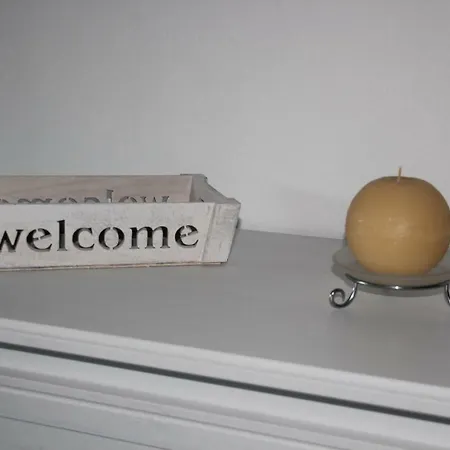 Abersfelder Mit Balkon 아파트